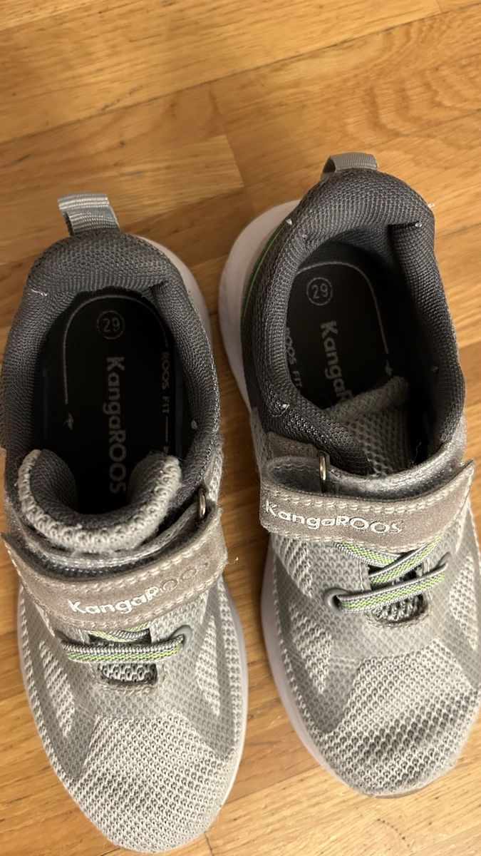 Scarpe per ragazzi: KangaROOS Hallenschuhe Grösse 29 – Usato da Stäfa venduto da sch_m7kj 3