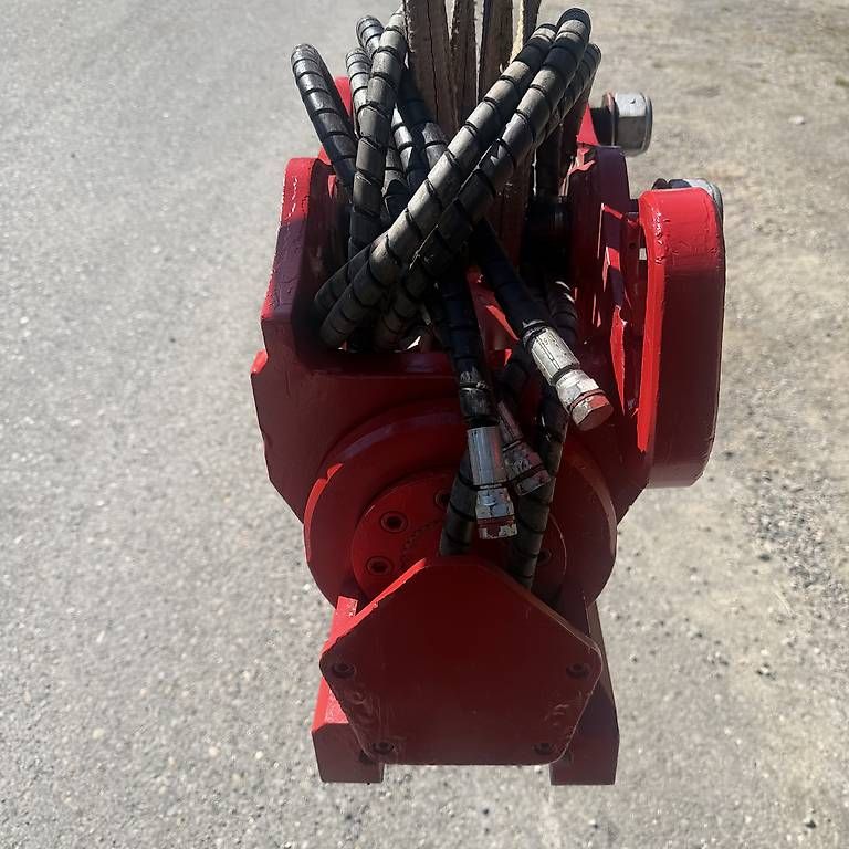 Takeuchi Bagger: Powertilt Martin/Takeuchi – Gebraucht aus Menziken von TairiBaumaschinen10 1