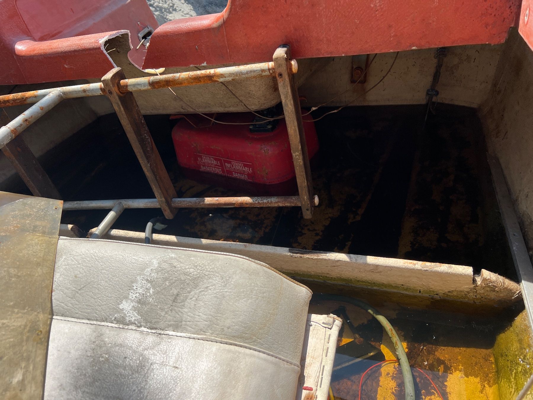 Barche: Ibis Boot mit Trailer (zur Aufbereitung oder Ersatzteil) – Usato da Egg b. Zürich venduto da SwissTradingAgency 6