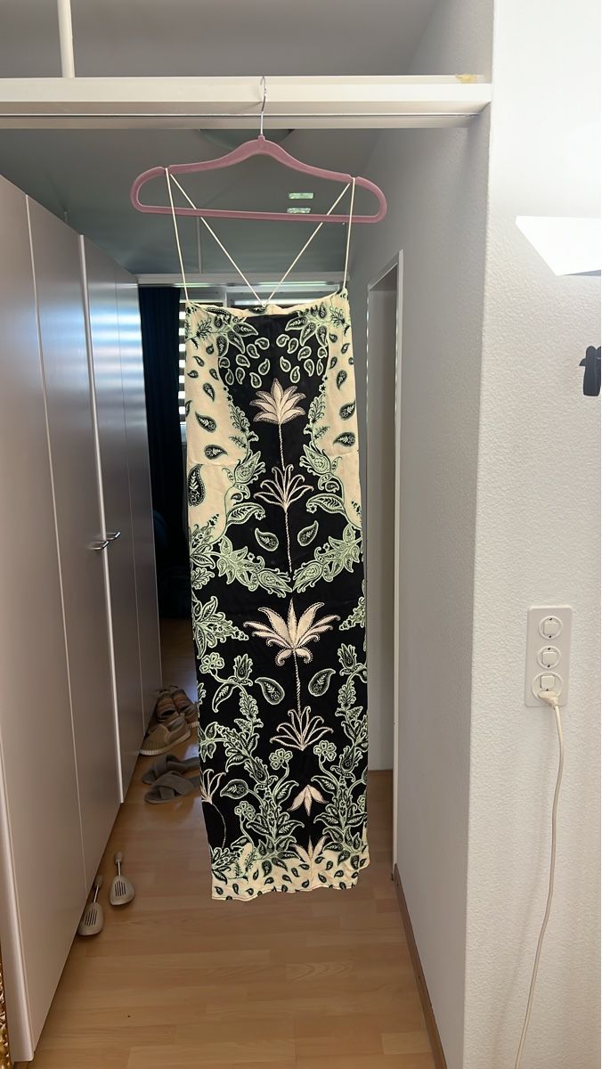 Vestiti: Schönes Langkleid mit Lotusblume muster – Nuovo (secondo la descrizione) da Zürich venduto da gri_bdj5