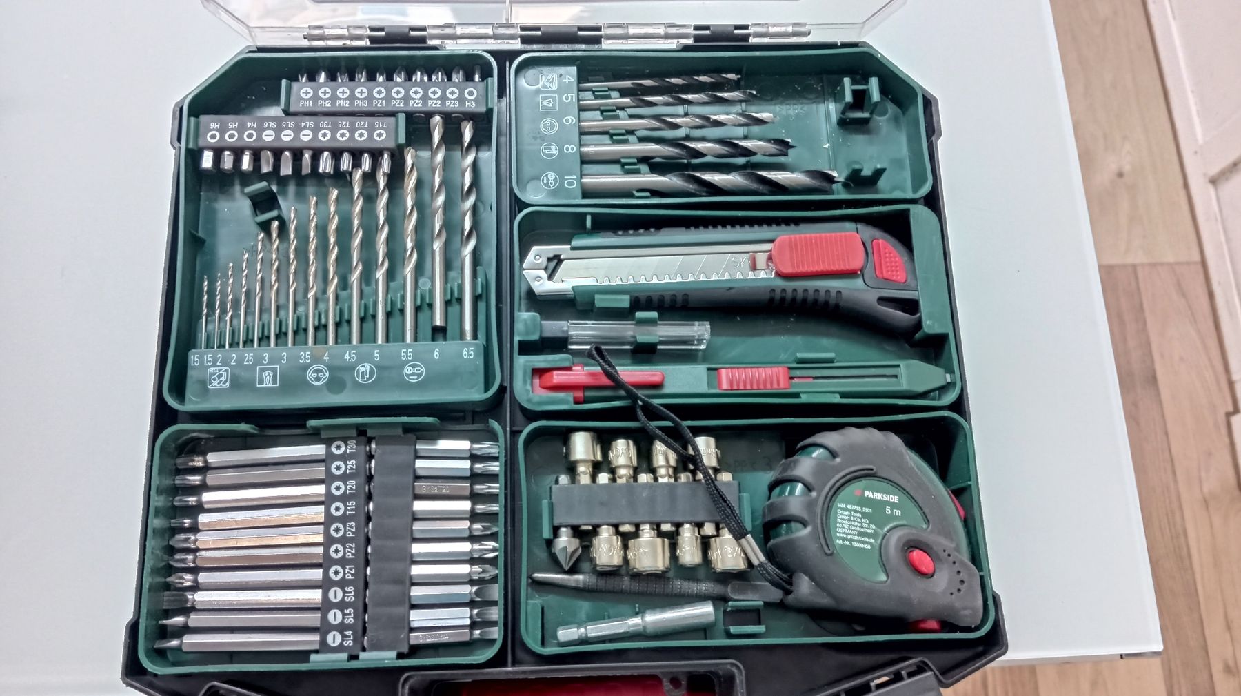 Parkside Bohrmaschinen: perceuse visseuse deux batteries 20 voltes  – Neu (gemäss Beschreibung) aus Marin Epagnier von Tatamata 2