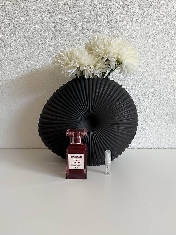 Parfum & Eau de Toilette: Tom Ford Lost Cherry Abfüllung 2ml – Gebraucht aus Landschlacht von Blaudomin1