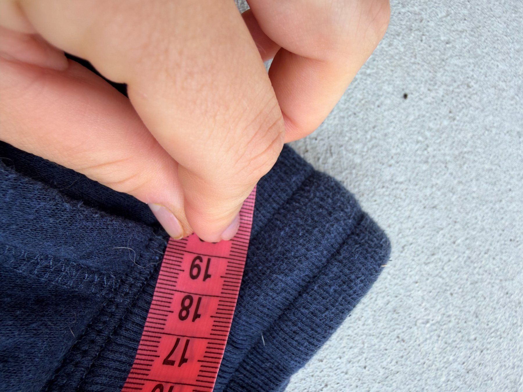 Hosen: Kinder Hosen dunkelblau Grösse 104 – Gebraucht aus Riehen von ann_76jw 5