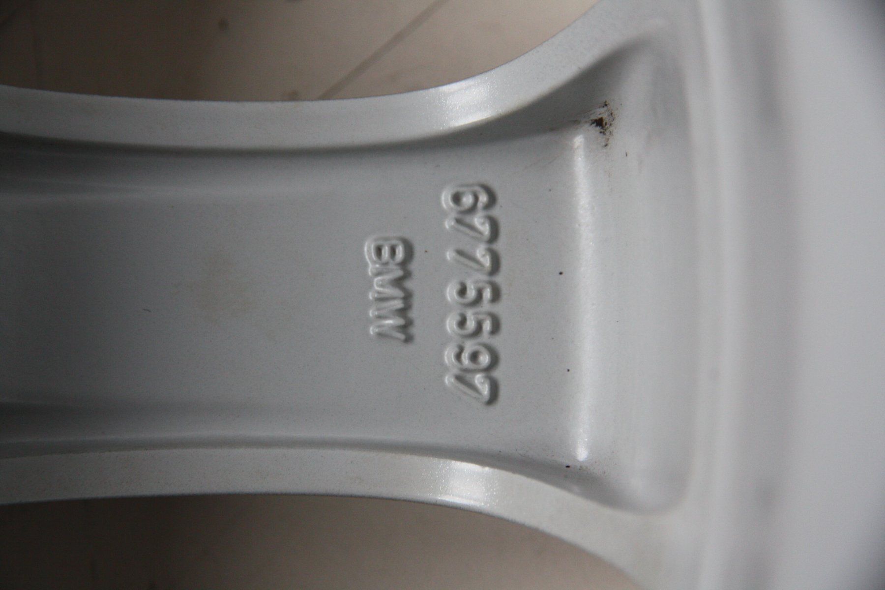 BMW Cerchioni: BMW Alufelge Sternspeiche 159 8Jx17 E90 E91 E92 E93 6775597 – Usato da Ettlingen venduto da Car-Parts-Mueller 2