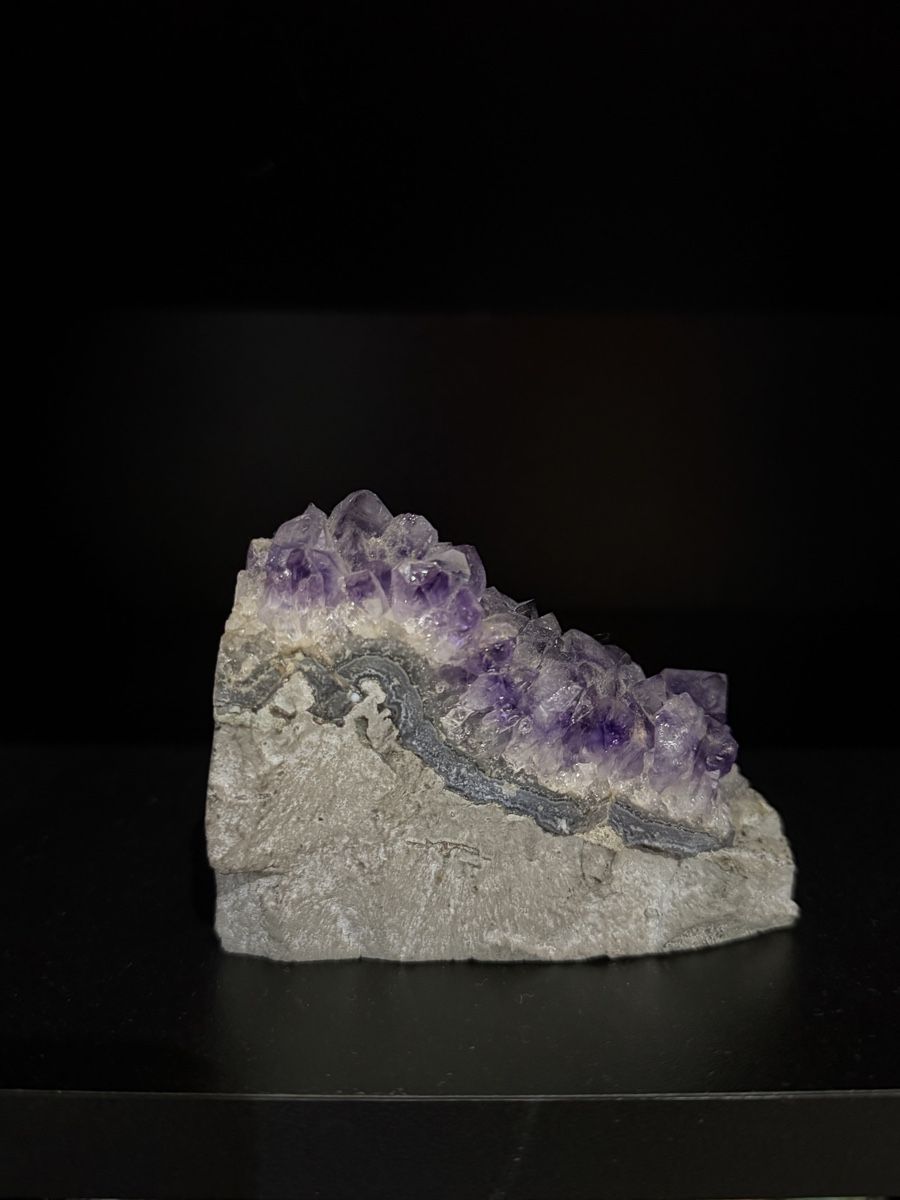 Minerali & Pietre curative: Amethyst Rohstein – Usato da Sargans venduto da mir_y2db