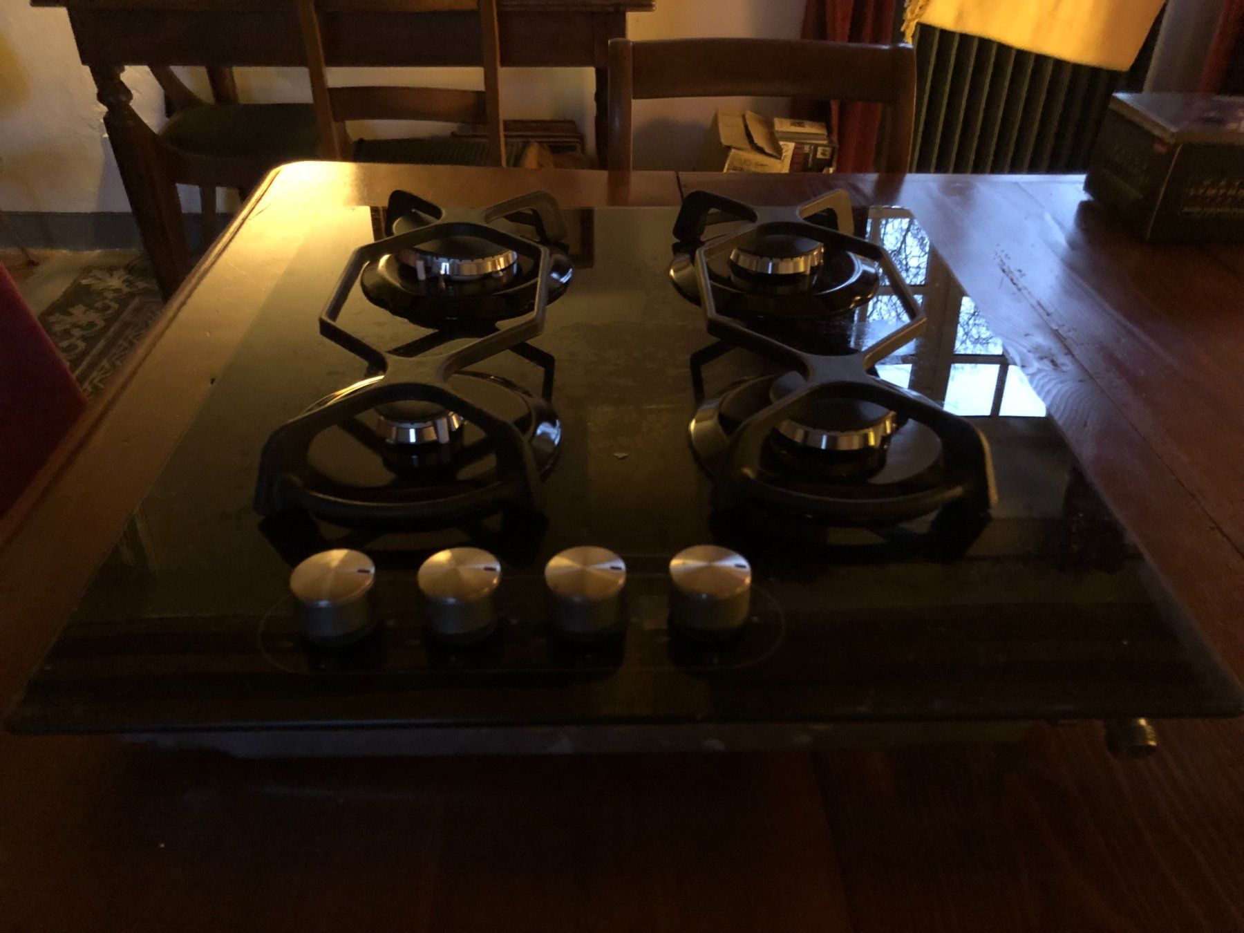 Herde: table de cuisson gaz Ikea Hbn 410 neuve, jamais utilisée – Neu (gemäss Beschreibung) aus Genève von Ahkmenrat