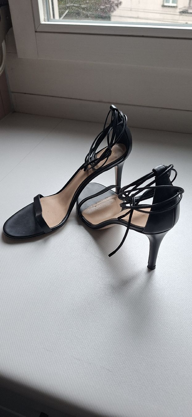 Gianvito Rossi Scarpe da donna: Stilettos Gianvito Rossi – Usato da Zürich venduto da gin_hr8z 1