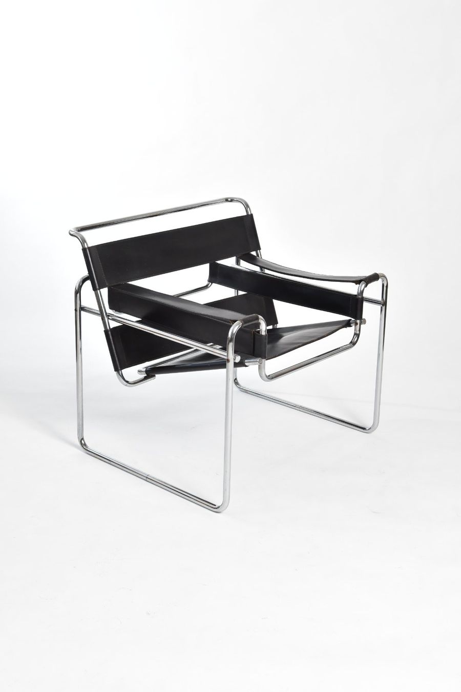 Breuer Poltrone: Marcel Breuer Wassily Chair – Usato da Zürich venduto da IndividumCH 7