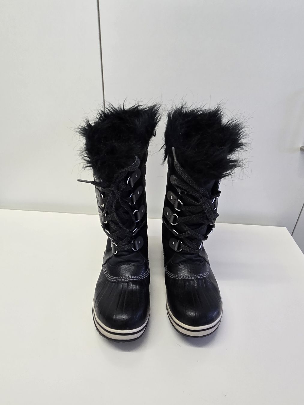 Sorel Scarpe per ragazze: Mädchen Sorel Winterstiefel Gr.37 – Usato da St. Gallen venduto da CAPYCORP 1