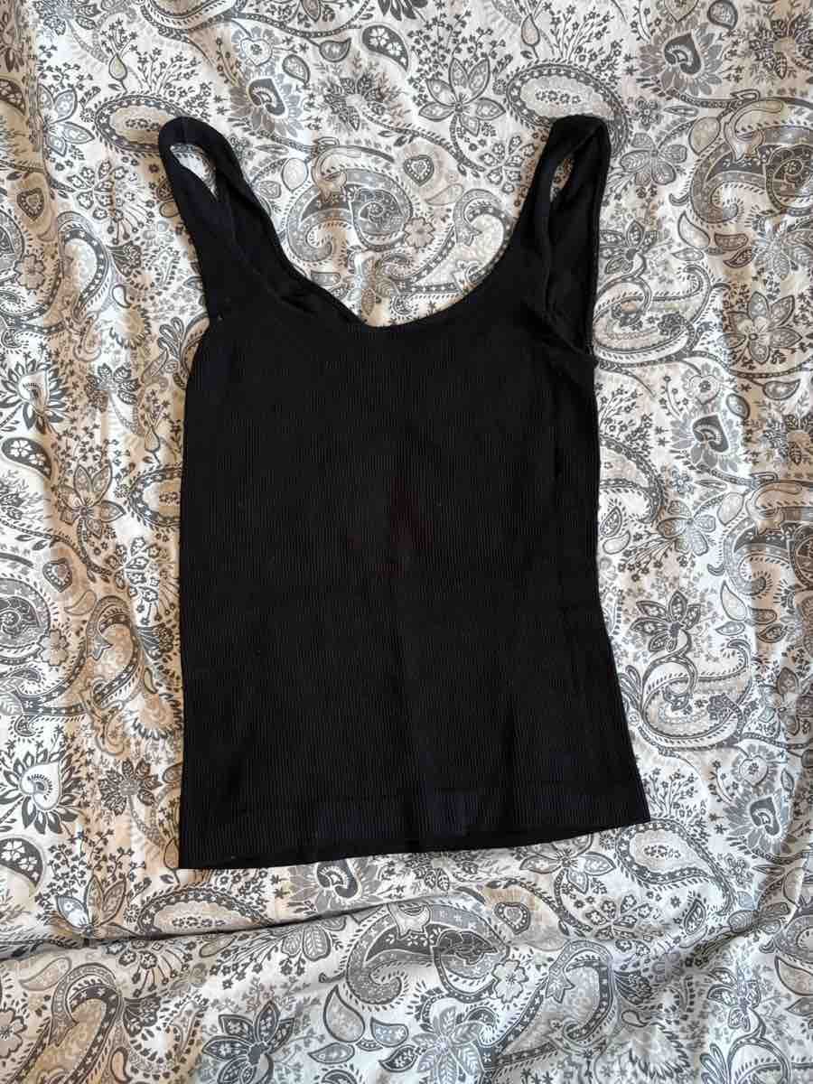Tops: Damen Top schwarz Grösse M Rippstrick – Gebraucht aus Birsfelden von AfterSunday