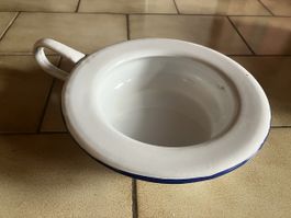 Antiker Nachttopf Nachtpfanne aus Emaille 30 cm Durchmesser