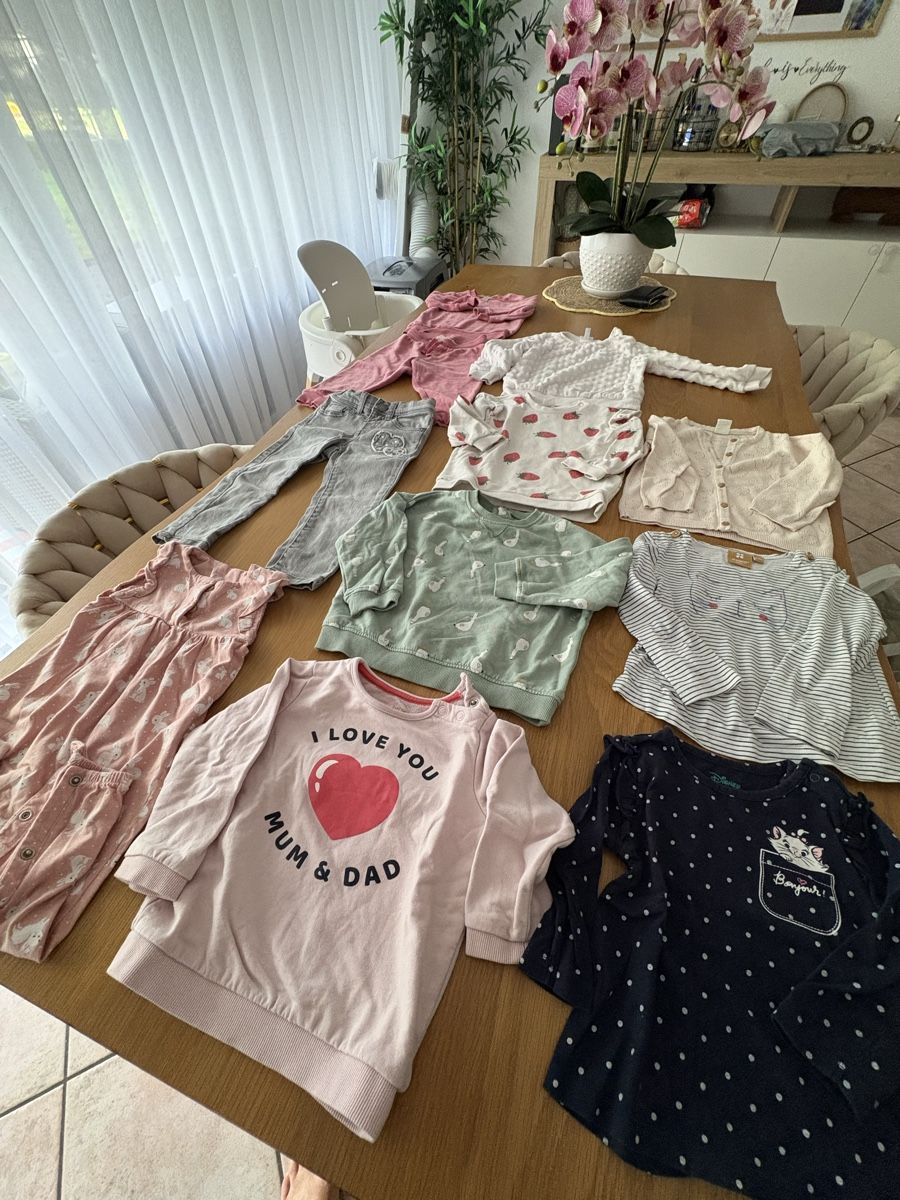 Lotti & Set di vestiti: Vestiti bimba usati 80/86 – Usato da S. Antonino venduto da LIKA91 2