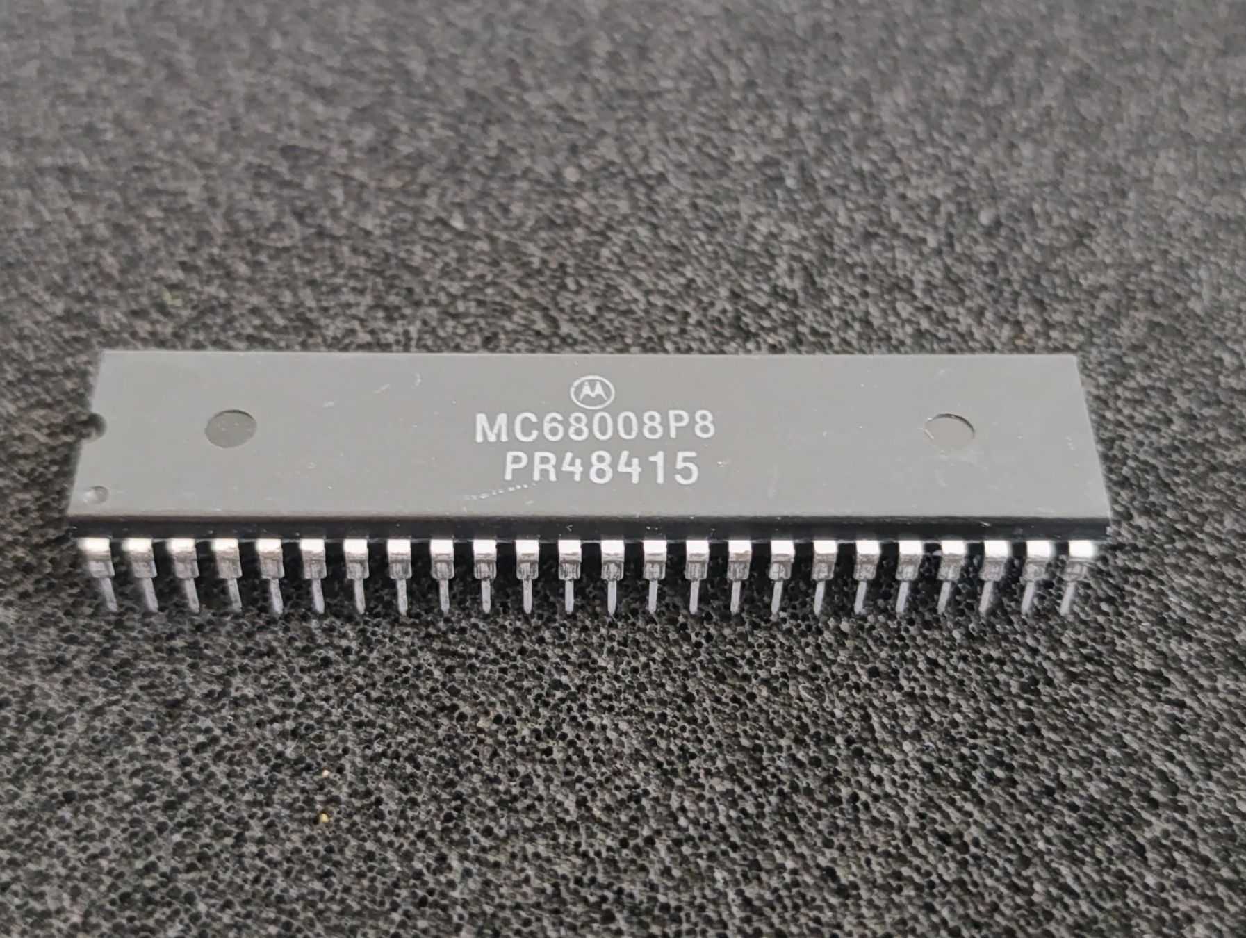 Elektronikbauteile: MC68008P8 Motorola CMOS MicroProzessor Integrated Circuits – Gebraucht aus Niederneunforn von Gusti123 1