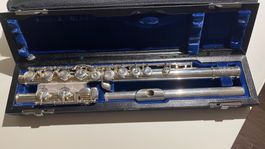 Muramatsu Querflöte Silber + Notenständer + TascheQuerflöte
