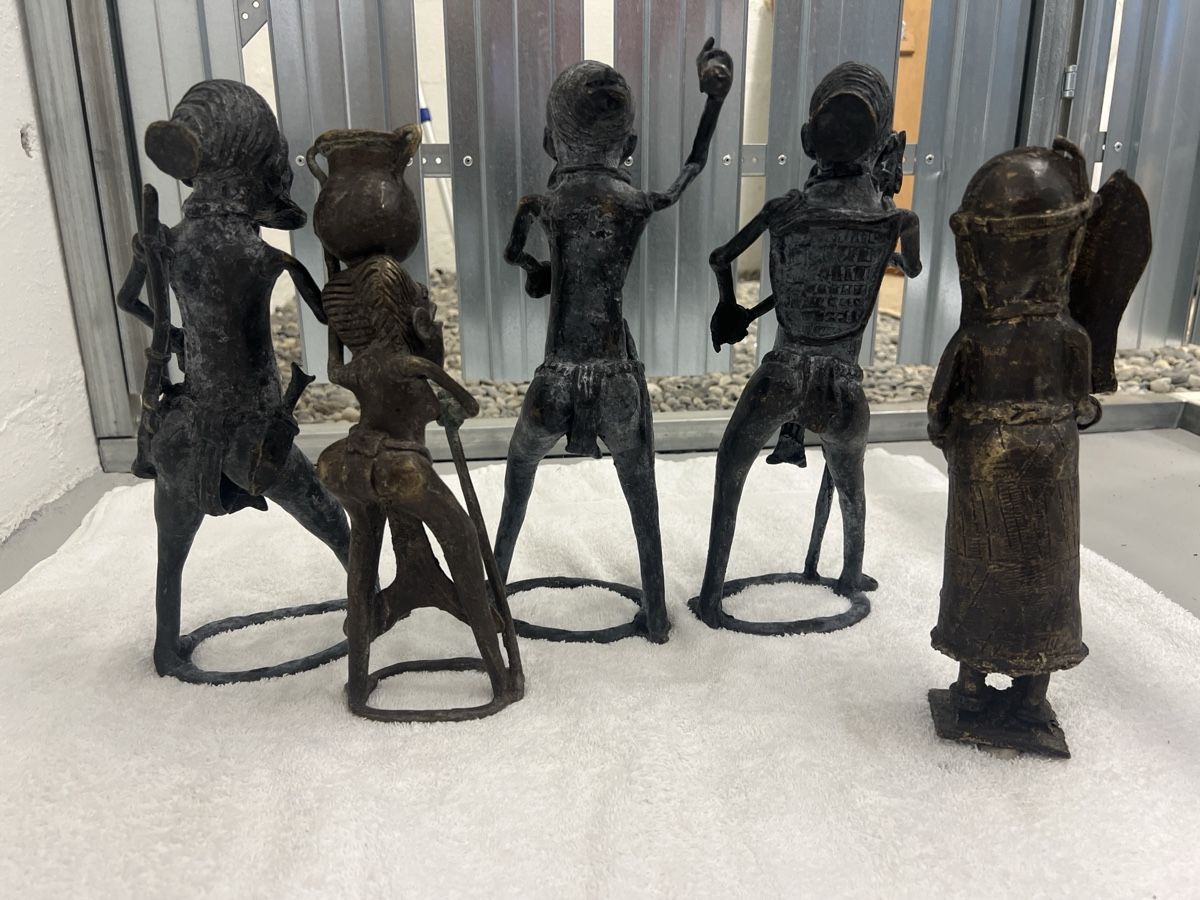 Statuette: Afrikanische Bronzefiguren, Dekoration, Kunstobjekte – Usato da Zürich venduto da Privat_13 3