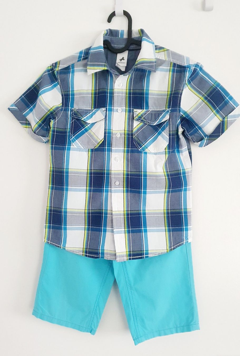 Lotti & Set di vestiti: Kurzarm Hemd + Shorts, Gr.134 – Usato da Volketswil venduto da Dokinka 1