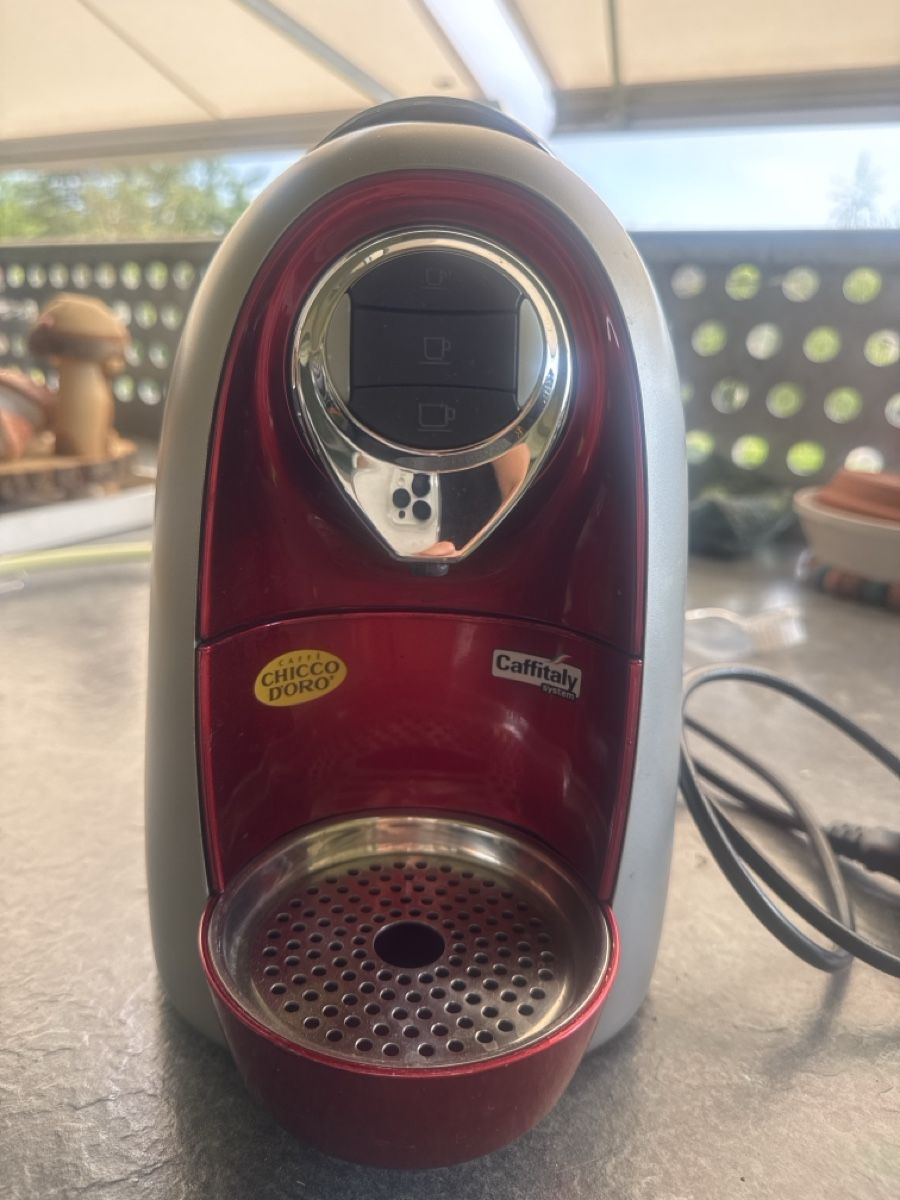 Macchine per caffè & Macchine per espresso: Red Chicco d'Oro Caffitaly Espresso Machine – Usato da Fahrweid venduto da AlexandraG30