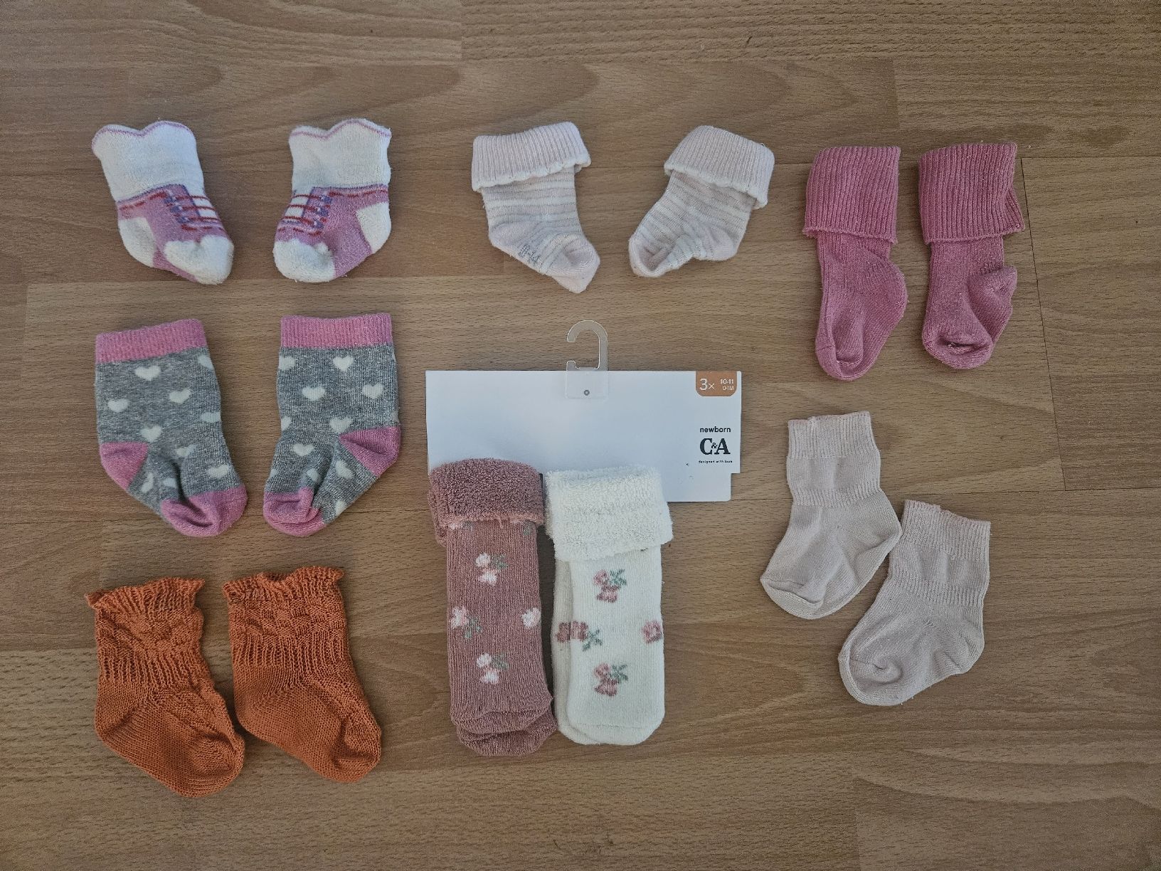 Lotti & Set di vestiti: Socken Neugeborene / Frühchen – Usato da Zürich venduto da Kris8050 2