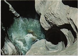 THUSIS Viamala-Schlucht, Gletschermühle (Studeltopf)