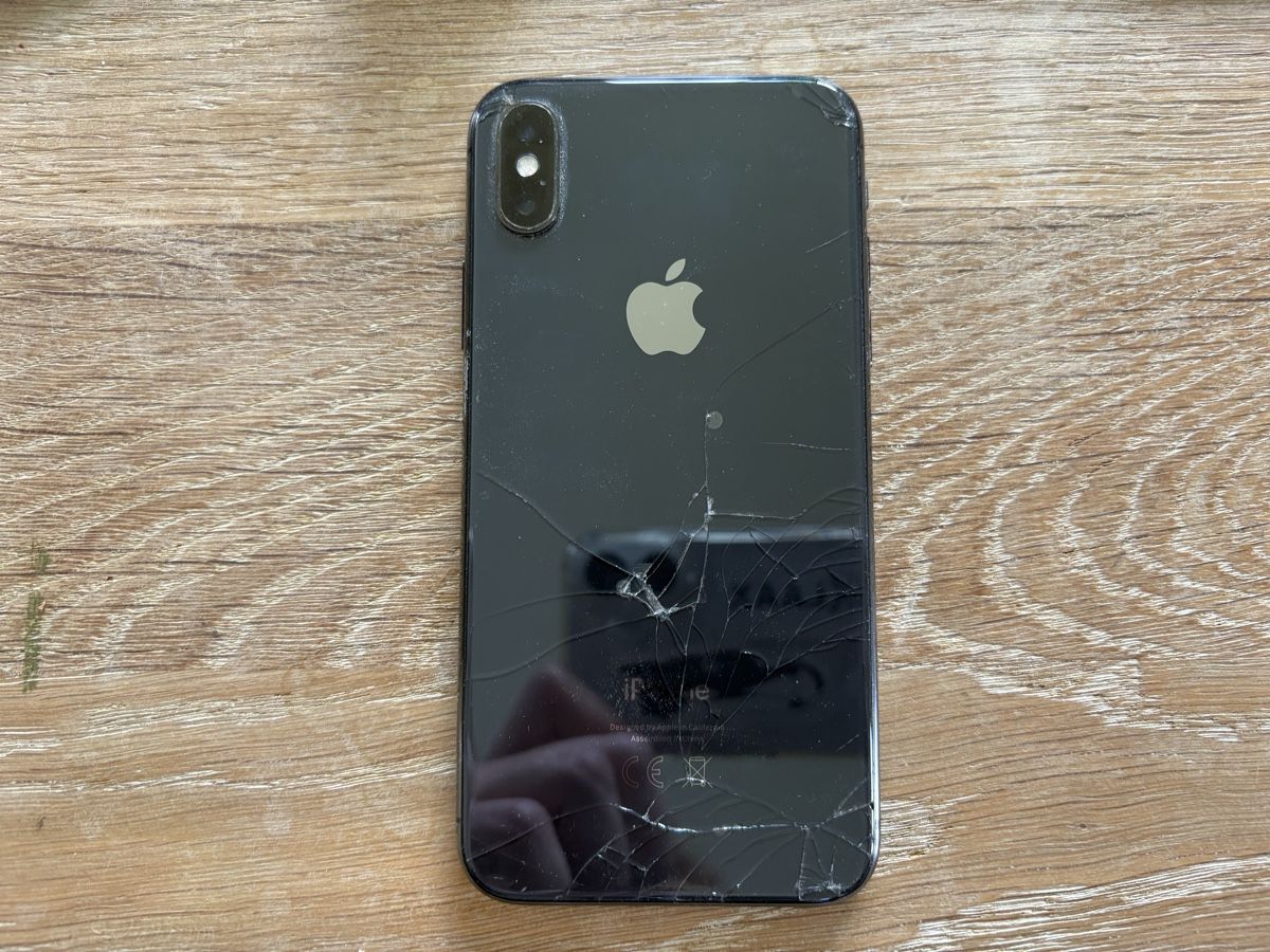 Apple Telefoni cellulari / Smartphones: iPhone X 64GB Rimowa – Usato da Maennedorf venduto da Petraam 1
