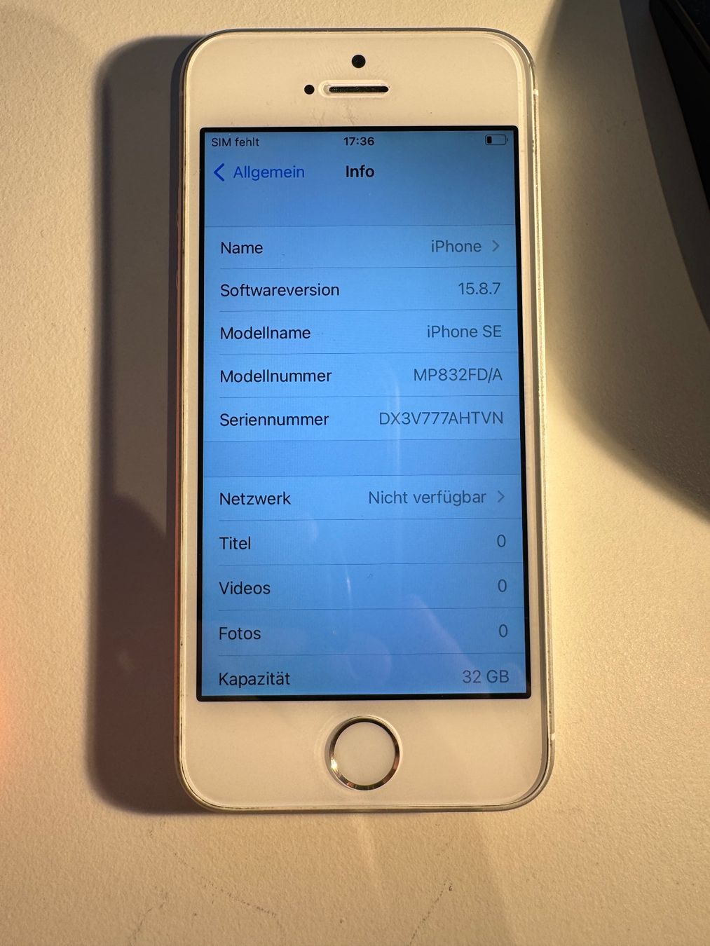 Apple Telefoni cellulari / Smartphones: iPhone SE – Usato da Adliswil venduto da Busys 1