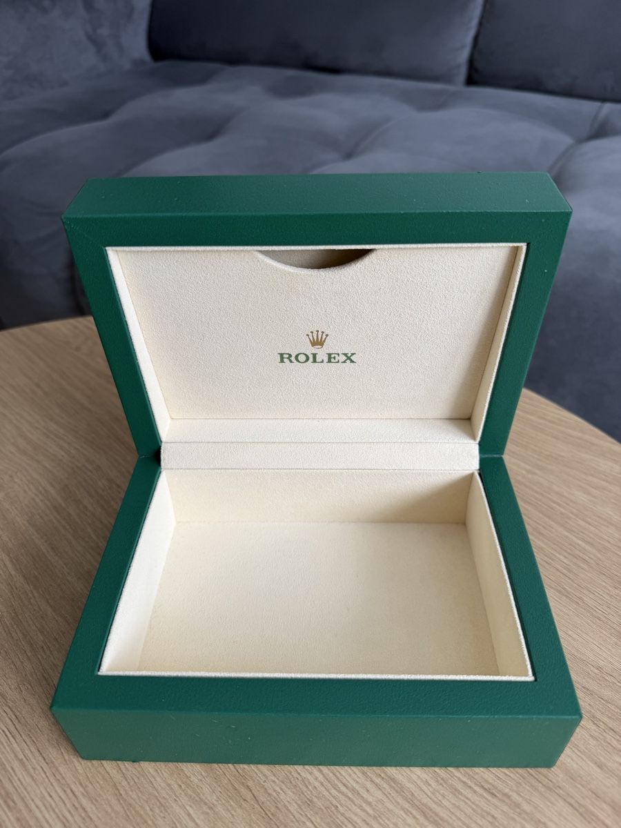 Uhrenboxen: Authentic Rolex Watch Box - Green, Genuine, Pre-Owned – Gebraucht aus Engelburg von Galena92