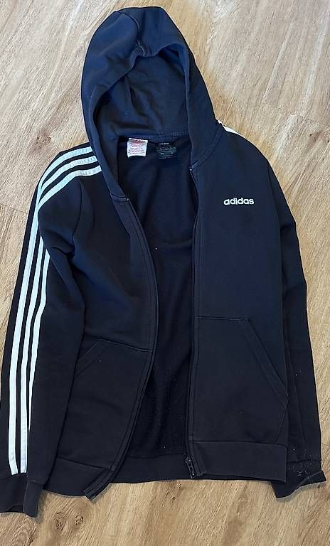 Giacche: Trainerjacke Adidas – Usato da Schöftland venduto da nis_9zs5