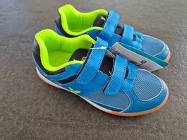 Extend Sportschuhe Grösse 33 NEU