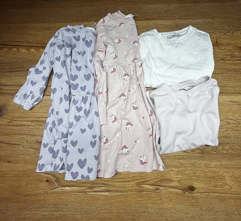 Lotti & Set di vestiti: Kleiderset Grösse 122 – Usato da Filisur venduto da Folle74