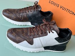 LOUIS VUITTON Runaway Monogram Leder Low Top Sneakers 44