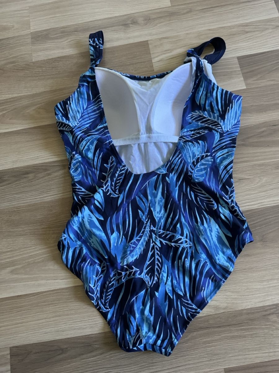 Badekleider & Bikinis: Badeanzug blau Grösse 48 – Gebraucht aus Zug von Hehe 1