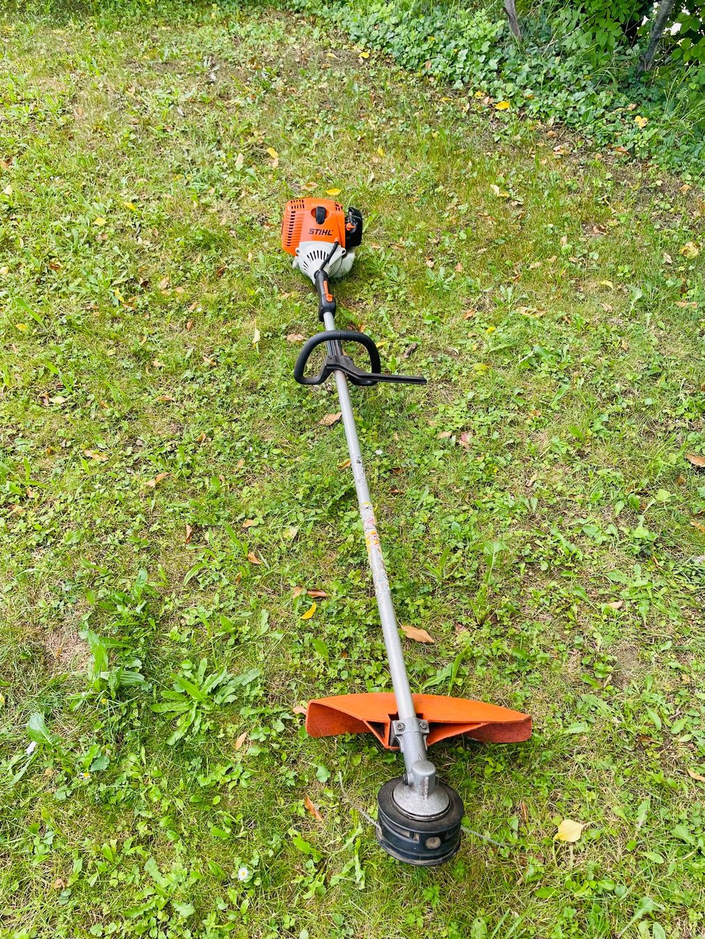 Tutti gli attrezzi: Rasentrimmer Stihl KM 100 Profi – Usato da Dietikon venduto da L.L_GmbH