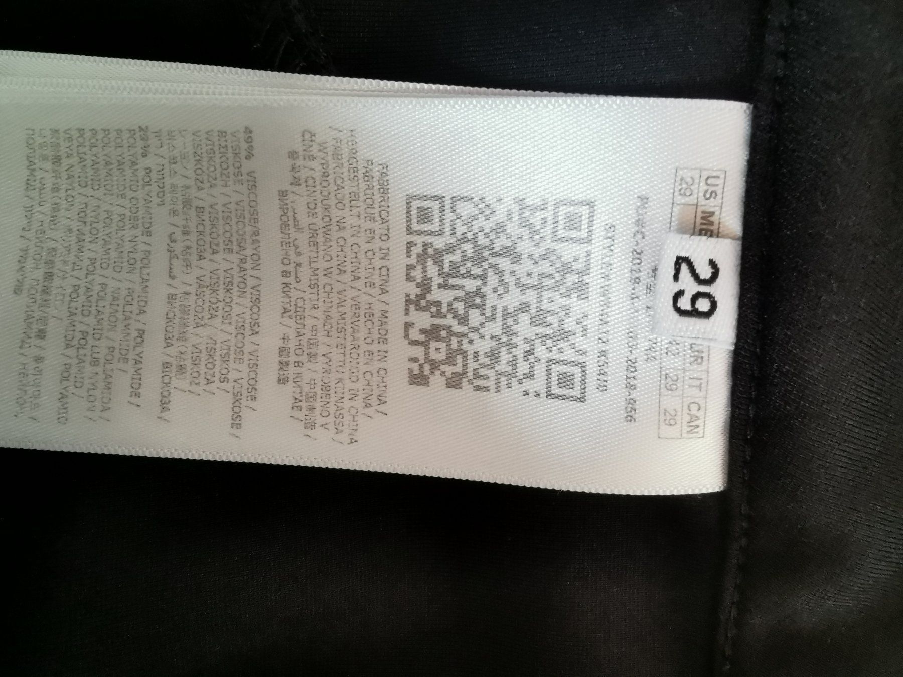 Guess Pantaloni: Hose Guess – Usato da Cama venduto da anto_a 2