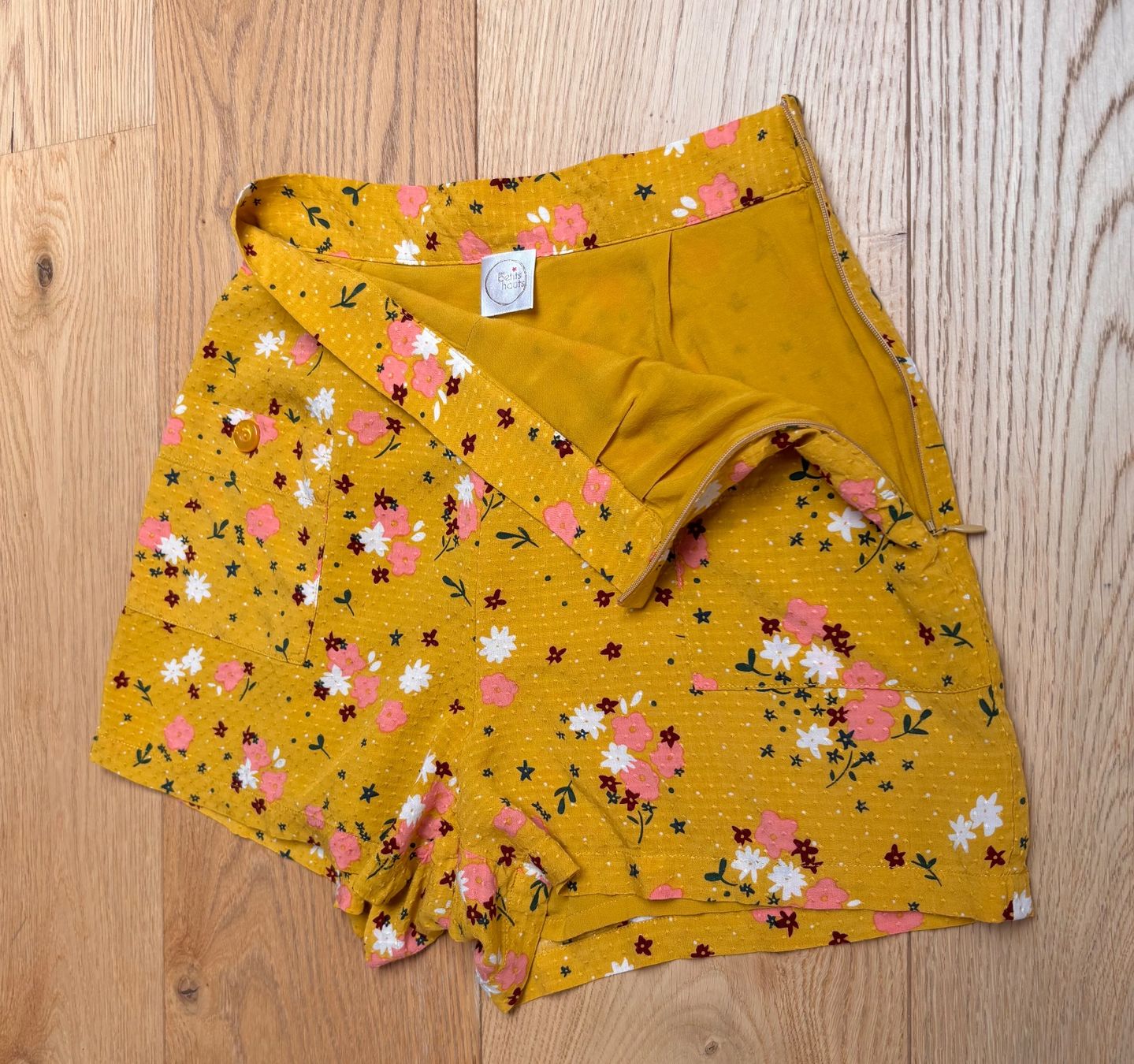 Pantaloni: Des Petits Hauts floral summer shorts, waist: 66-67 cm – Nuovo (secondo la descrizione) da Kilchberg ZH venduto da ben_pc68 9