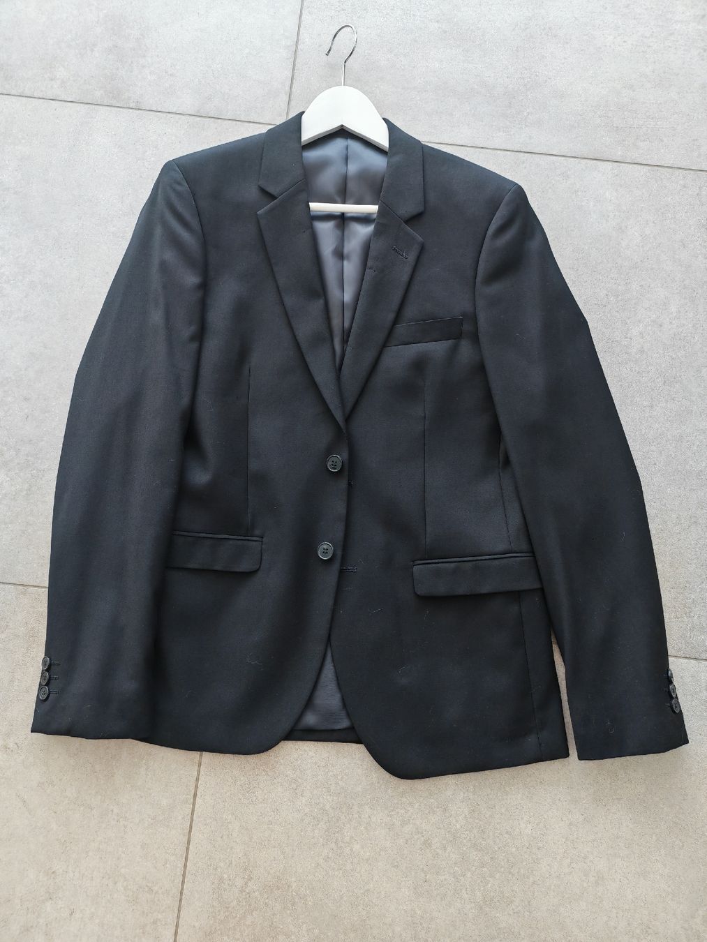 Completi: Costume Taille 48, coupe ajustée – Usato da Longirod venduto da DigiSmart 1
