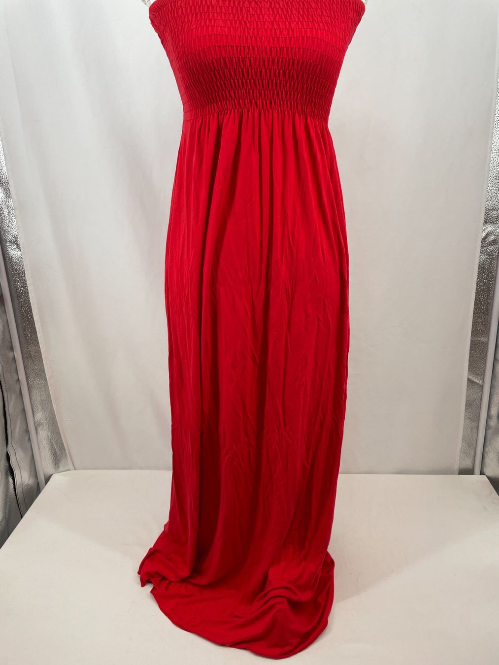 Zebra Kleider: ZEBRA Robe rouge bustier – Gebraucht aus Lausanne von PlusValue_Lausanne