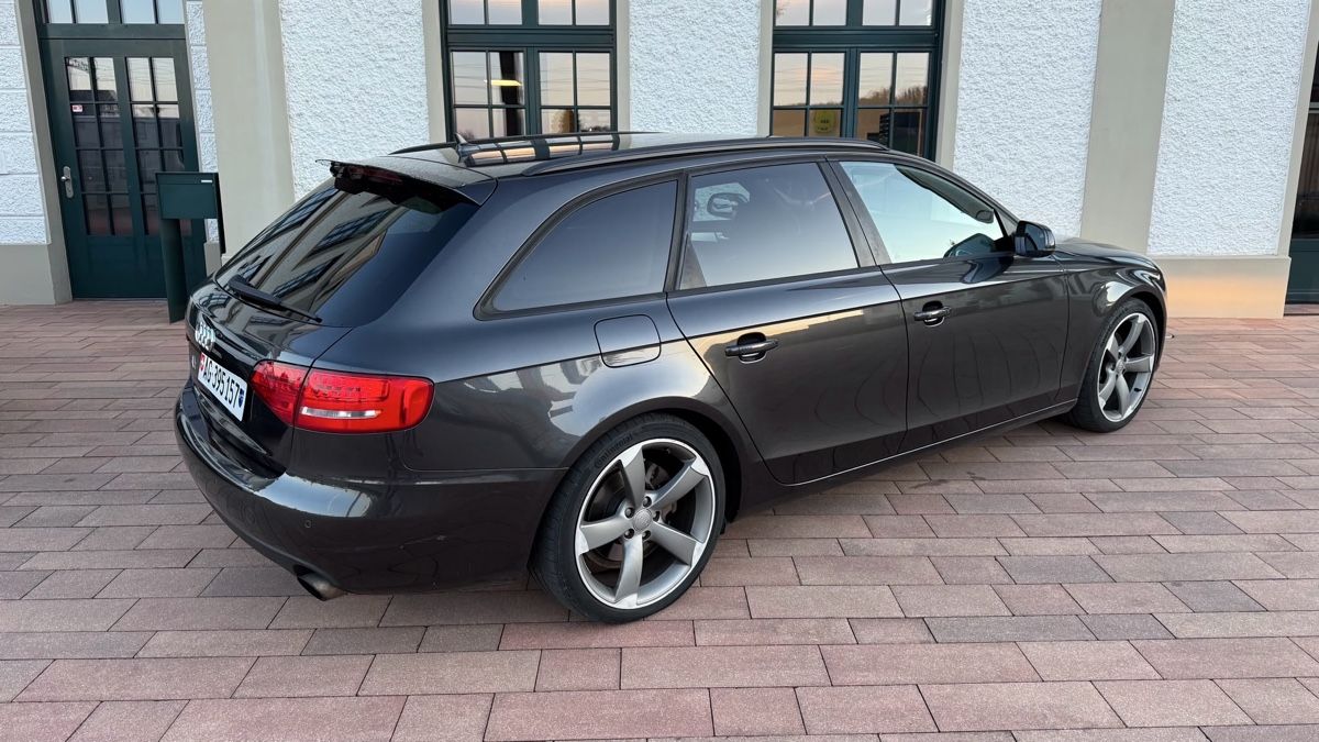 Audi Automobili: Audi A4 Avant S-Line 2.0 Tfsi – Usato da oftringen venduto da MofaBase 2