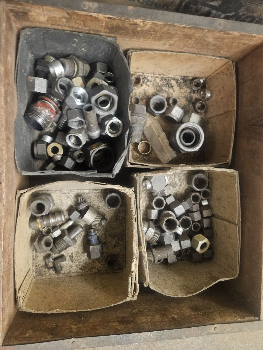 Tutti gli attrezzi: Hydraulikverschraubungen Hydraulik – Usato da Bauma venduto da Maese1980 2