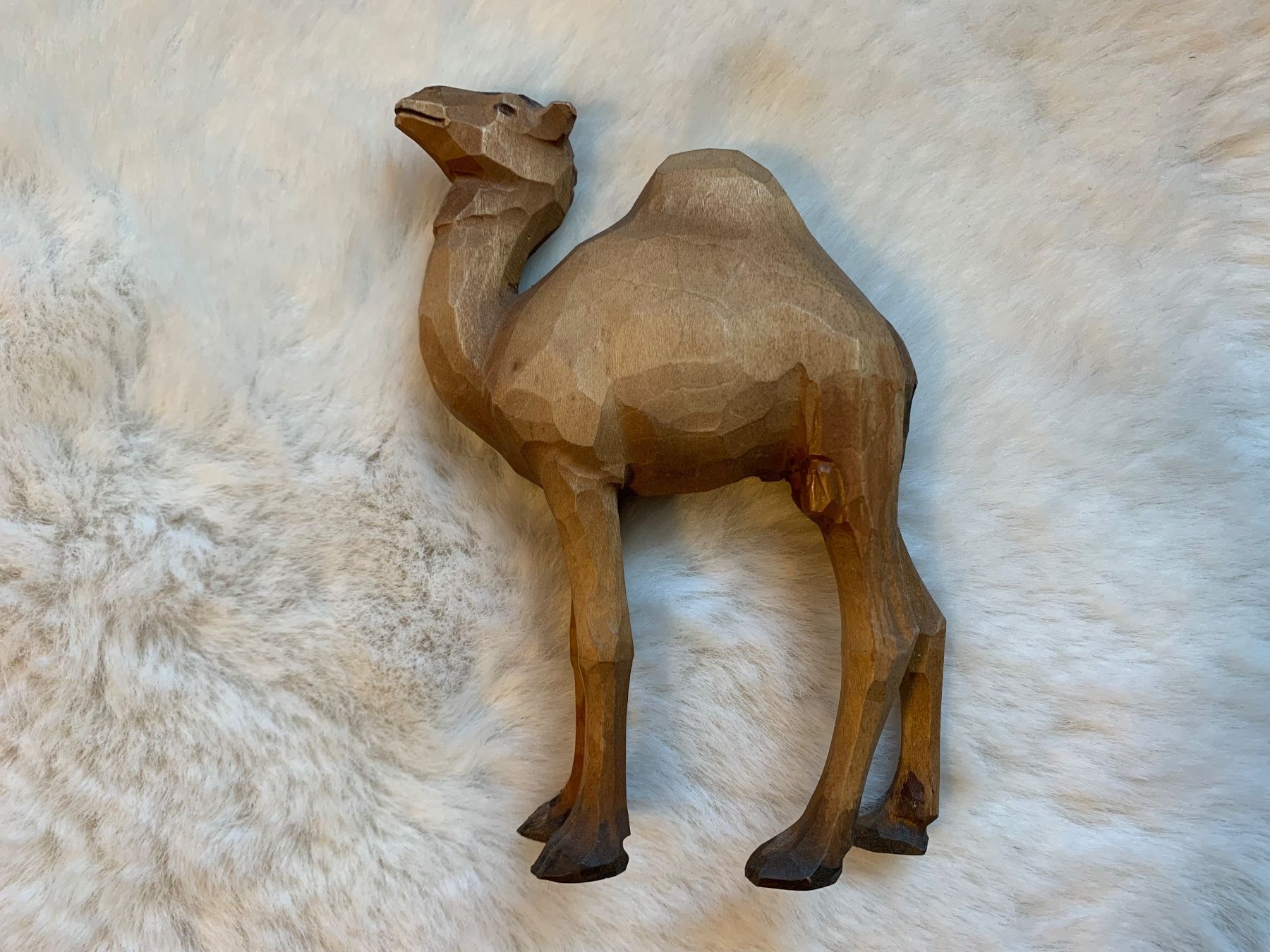 Figuren: Junges Dromedar, Holz, Krippenfigur, Huggler Brienz – Gebraucht aus Kloten von petrol5555