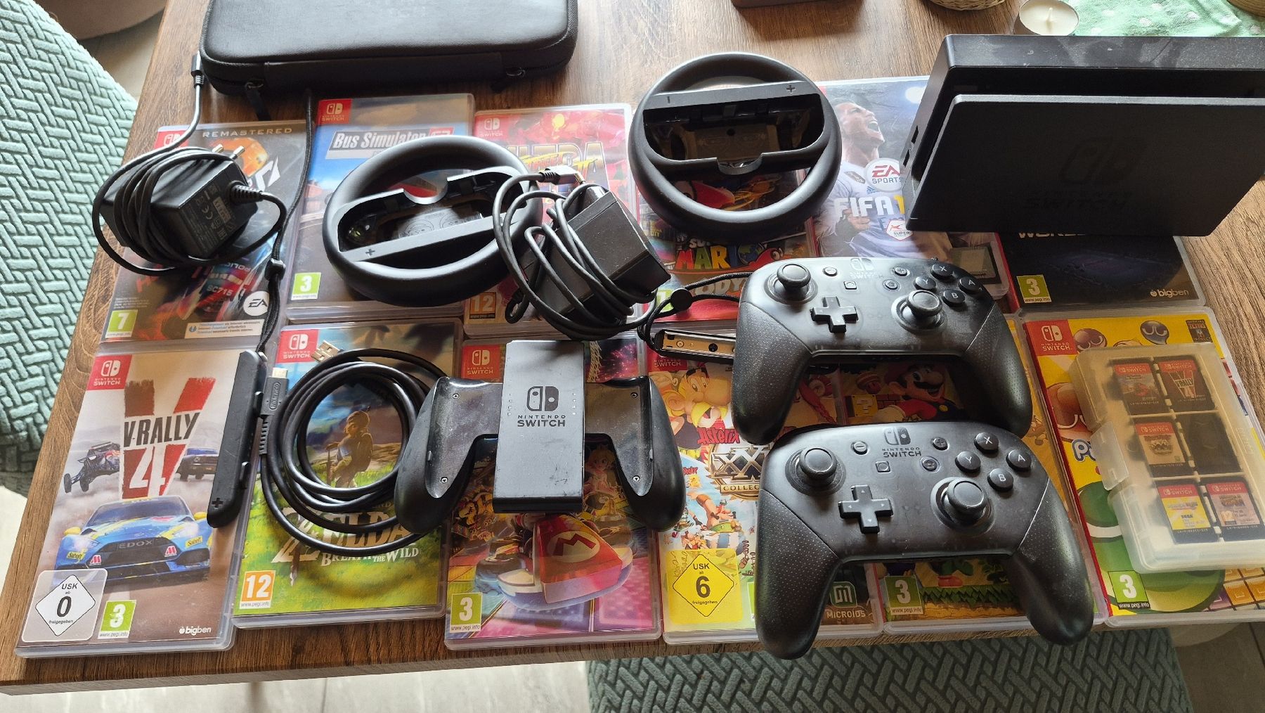 Nintendo Console: Nintendo Switch + 12 Jeux et Accessoires - État Impeccable! – Usato da Val d Illiez venduto da Teambob 3