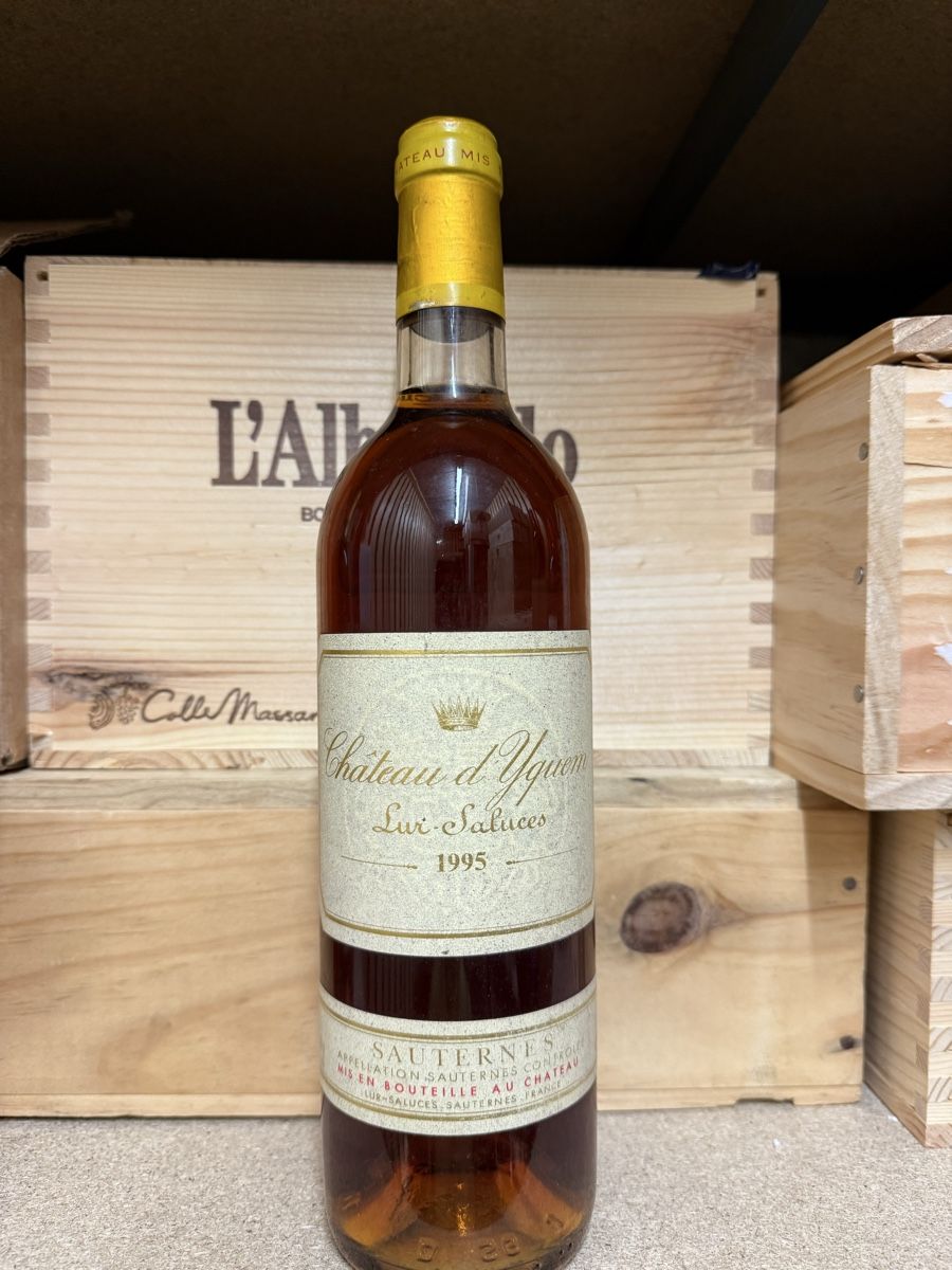Yquem Vino: Chateau d'Yquem, 1995 – Nuovo e nell'imballaggio originale da Troinex venduto da Airain