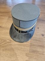 vermutlich Schirmmütze Militär / Polizei / Bahn / Feuerwehr 
