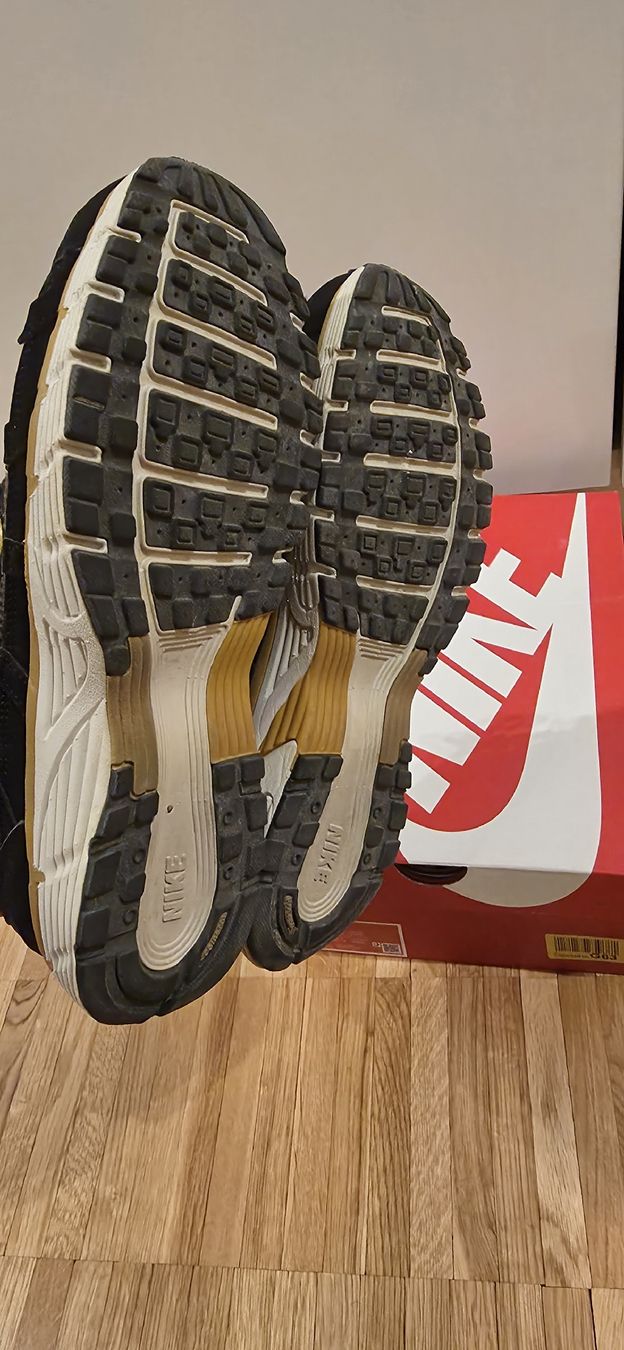 Nike Scarpe da uomo: nike  P600 (taille 44) – Nuovo (secondo la descrizione) da Nyon venduto da menzito 2