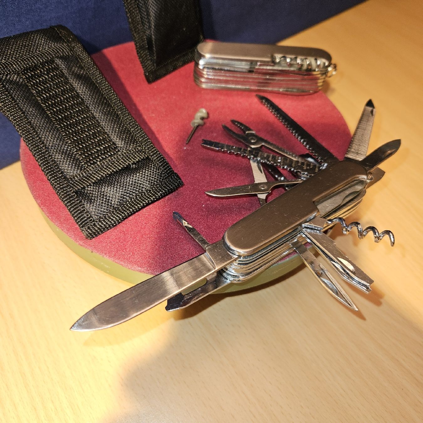Coltelli tascabile: Messer mit Etuis - Top Zustand! – Usato da Kriens venduto da gra_fhn7 4