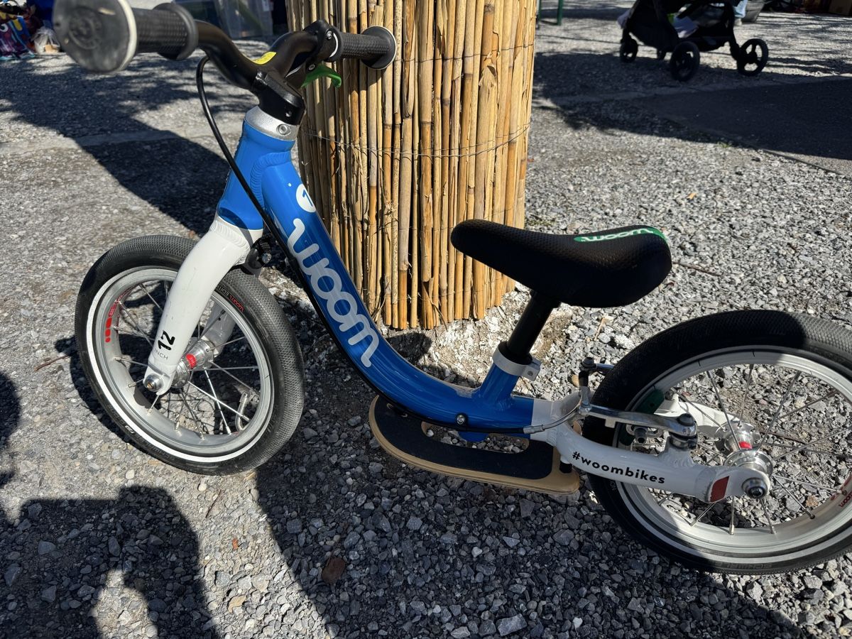 Woom Biciclette: Woom 1 Laufrad blau + Trittbrett – Usato da Lachen SZ venduto da goaty 3