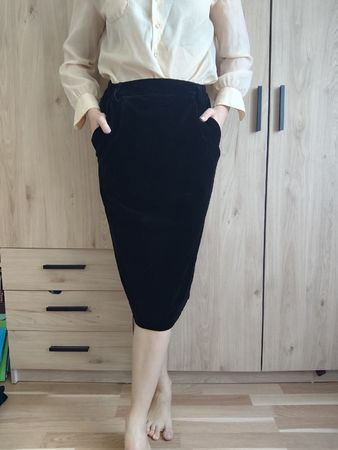 Gessler Toujours Black Velvet Skirt, Size S Perfect Fit