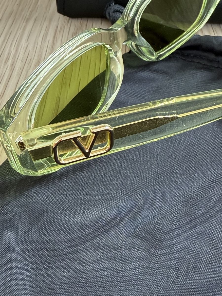 Valentino Occhiali & Lenti: Valentino Sonnenbrille – Usato da Killwangen venduto da was.sharp 2