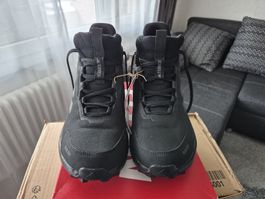 Wanderschuhe von Adidas in der Größe 43⅓