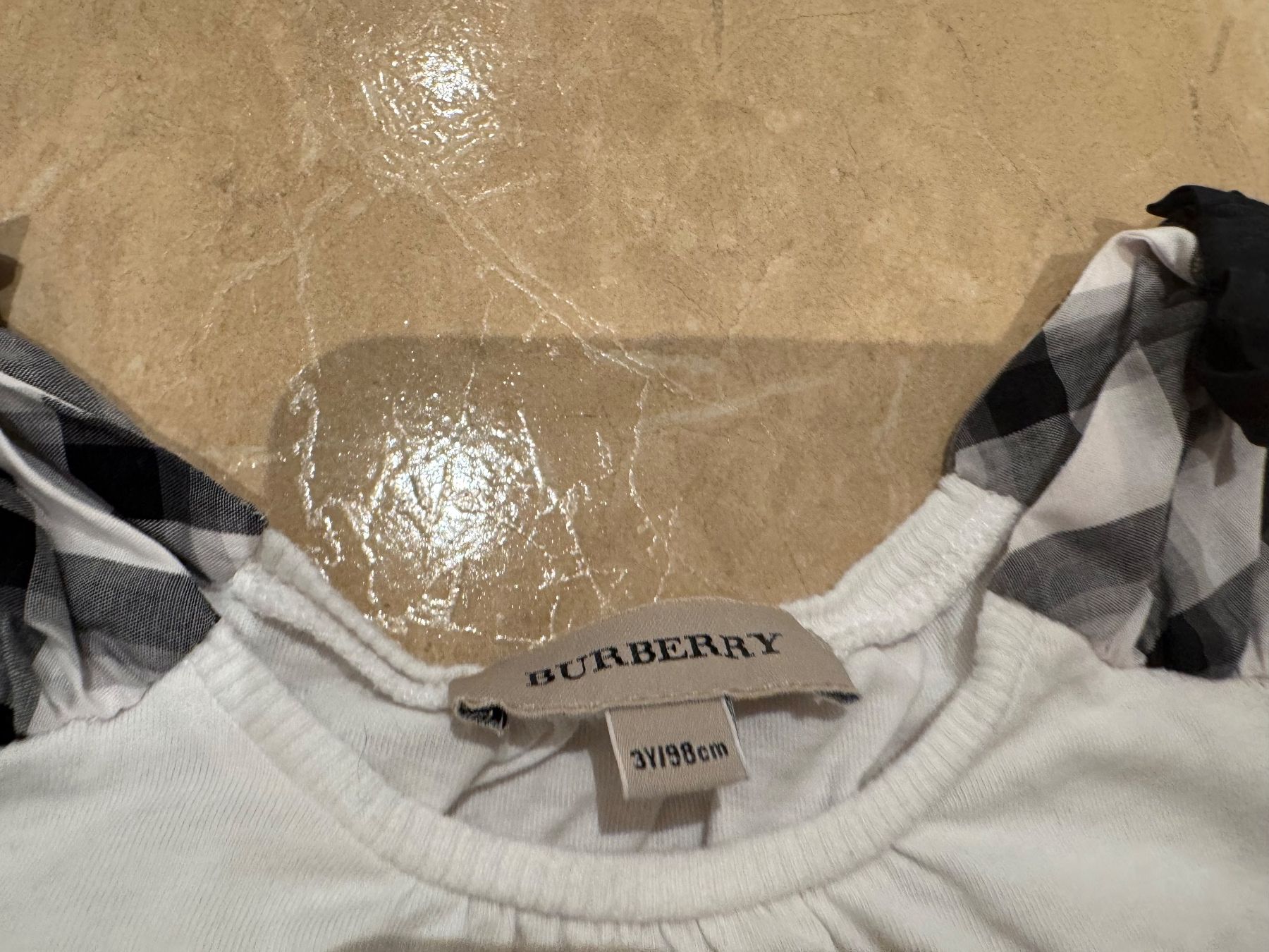 Camicette, T-shirt & Top: Burberry süsses Top, 3J 98 – Usato da Klingnau venduto da Markus14 3