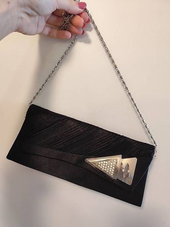 Schöne schwarze Tasche clutch
